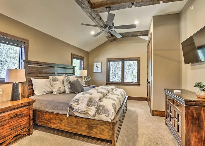 Walk To Lift: Luxe W/ Hot Tub In Copper Mtn