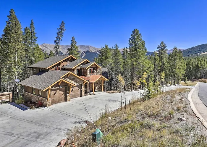 Villa Walk To Lift: Luxe W/ Hot Tub In Copper Mtn