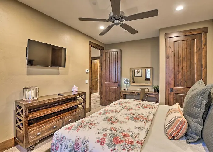 Walk To Lift: Luxe W/ Hot Tub In Copper Mtn Copper Mountain