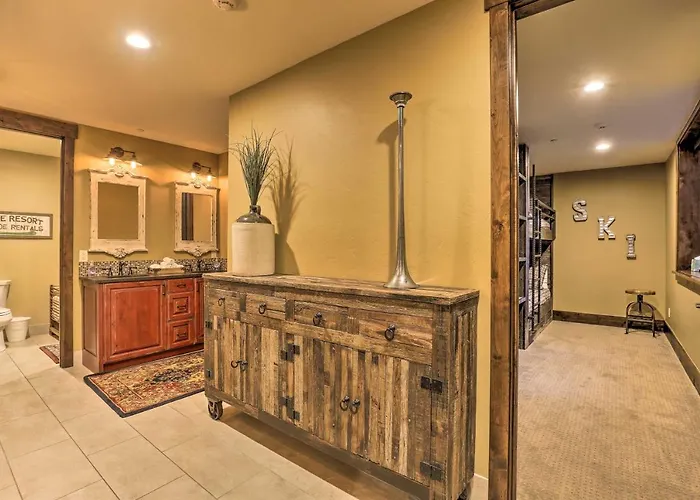 Villa Walk To Lift: Luxe W/ Hot Tub In Copper Mtn Copper Mountain