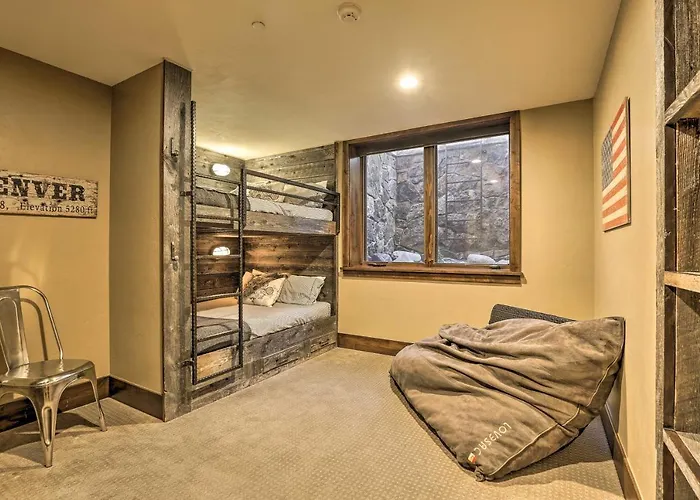 Villa Walk To Lift: Luxe W/ Hot Tub In Copper Mtn *