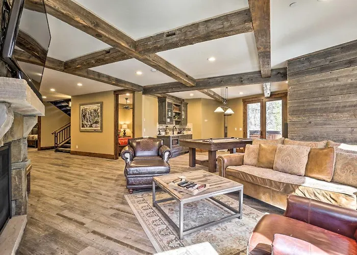 Walk To Lift: Luxe W/ Hot Tub In Copper Mtn Villa *